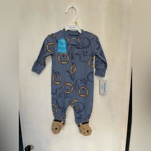 Carters two way zip footed sleeper size 3M